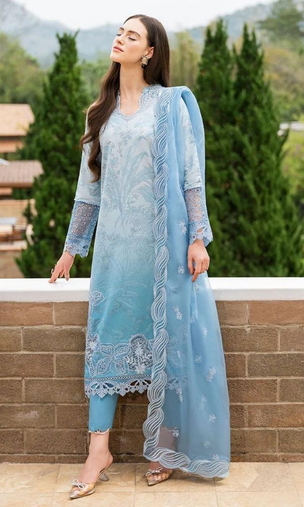 Lawn 3pc digital printed suit with patches