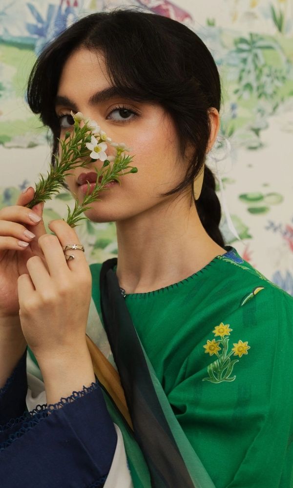 Lawn 3pc luxury digital printed suit