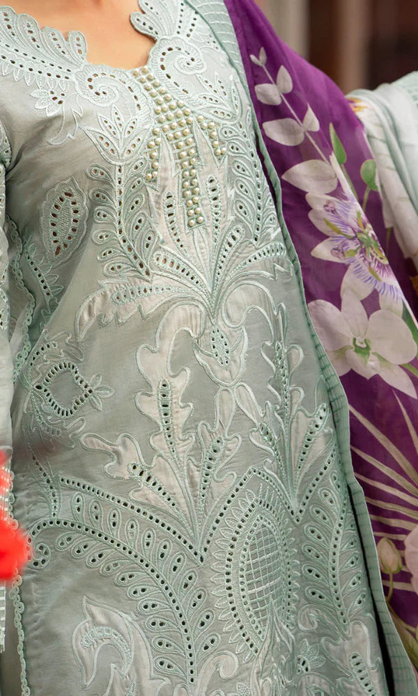 Lawn 3pc chikenkari heavy embroidered suit