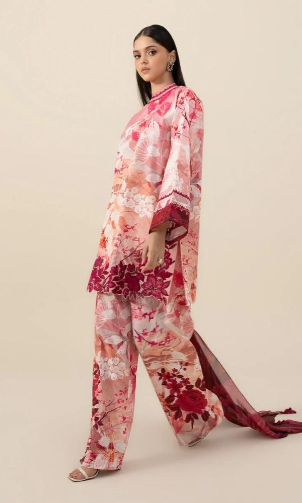 Lawn 3pc digital printed suit with patches