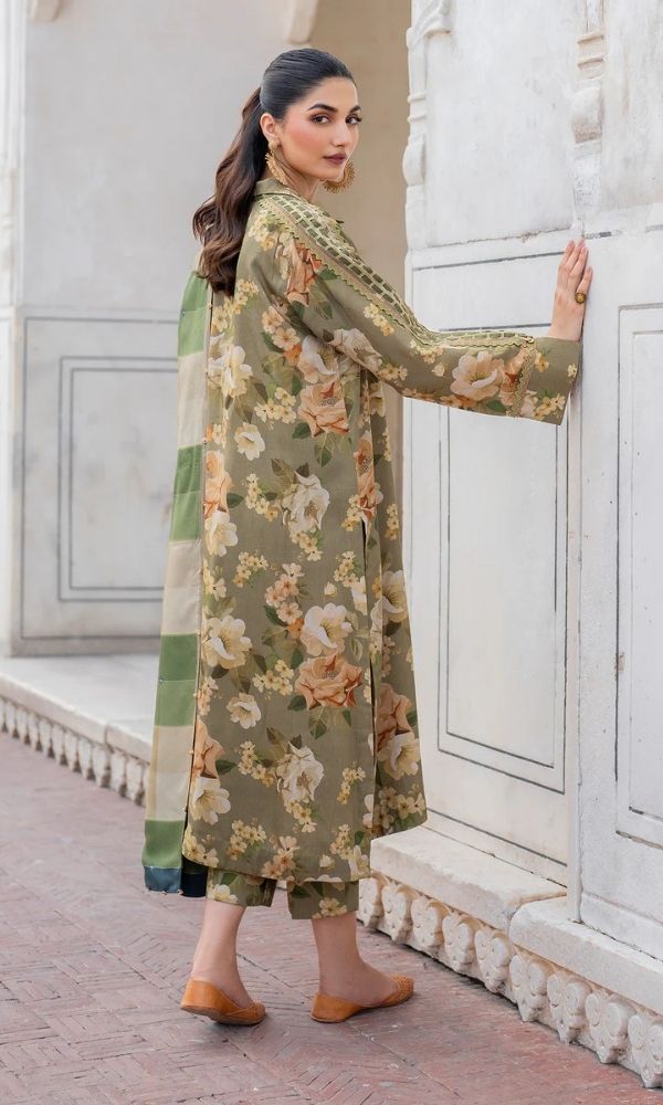 Khaddar 3pc unstitched digital printed suit