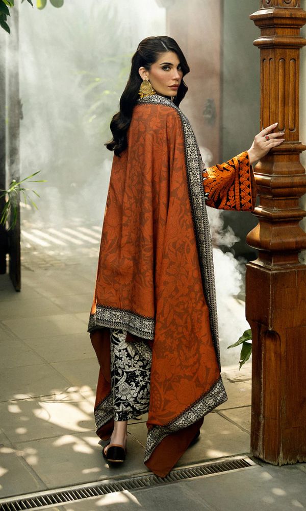 Lawn 3pc unstitched digital printed suit with patches