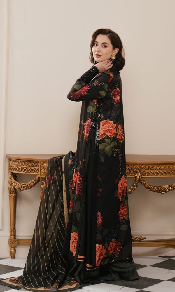 Khaddar 3pc unstitched digital printed suit