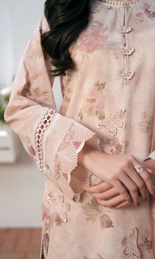 Lawn 3pc unstitched digital embroidered suit with patches