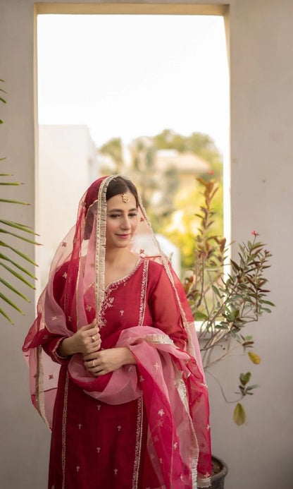 Lawn 3pc unstitched heavy embroidered suit with embroidered dupatta