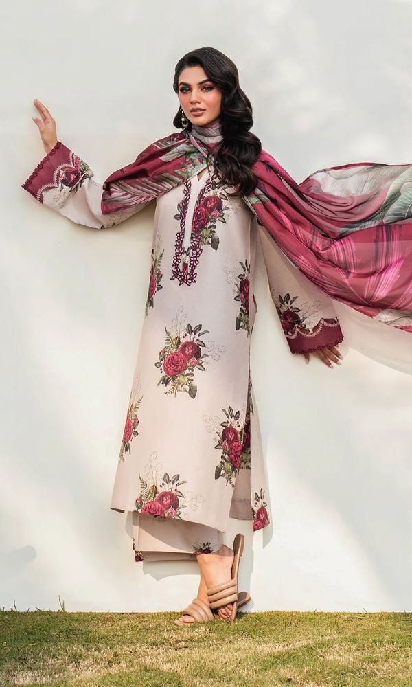 Lawn 3pc unstitched digital printed suit with patches