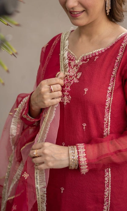 Lawn 3pc unstitched heavy embroidered suit with embroidered dupatta