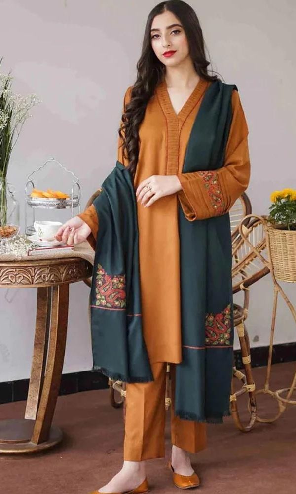 Best Quality Dhanak 3pc unstitched  shirt heavy embroidered shawl