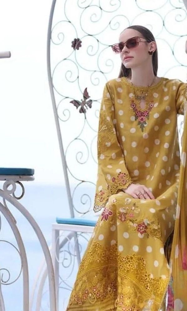 Lawn 3pc unstitched digital printed suit with embroidered patches