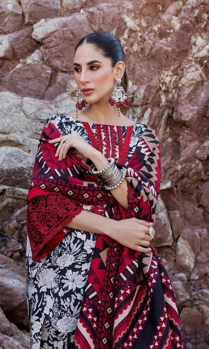 Lawn 3pc digital printed suit with patches