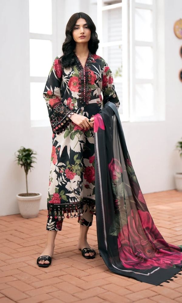 Khaddar 3pc unstitched digital printed suit with patches