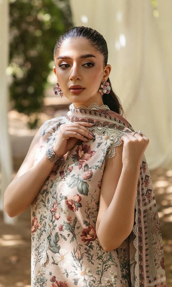 Lawn 3pc unstitched digital printed with embroidered with patches