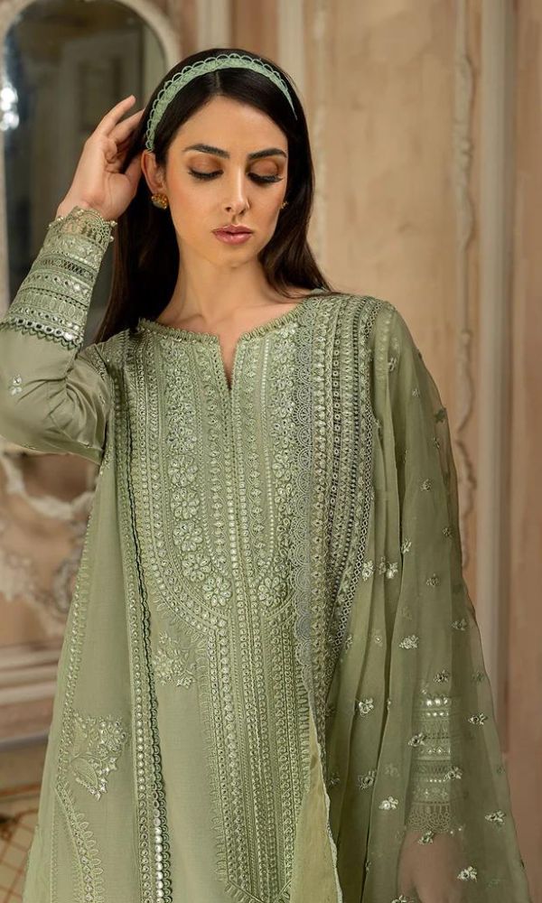 Lawn 3pc sequence embroidered suit