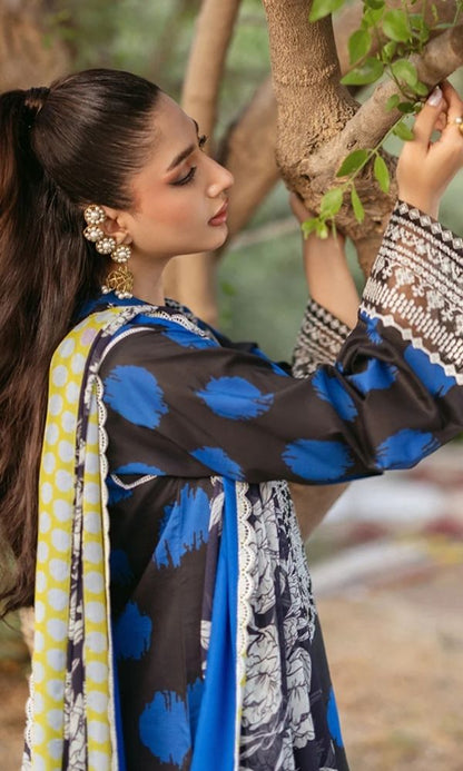 Lawn 3pc unstitched digital printed suit with embroidered patches