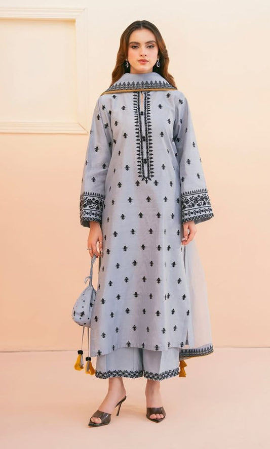 Lawn 3pc unstitched embroiered summer collection suit