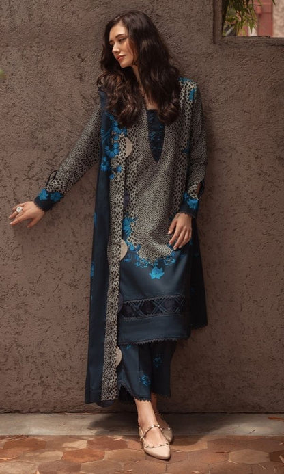 Khaddar 3pc unstitched digital printed suit