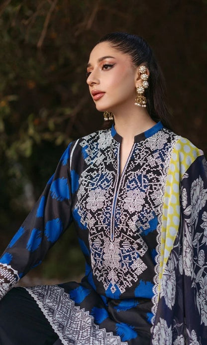 Lawn 3pc unstitched digital printed suit with embroidered patches