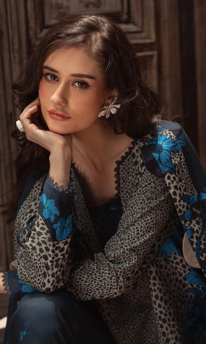 Khaddar 3pc unstitched digital printed suit