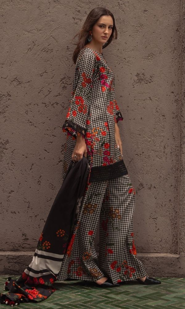 Khaddar 3pc unstitched digital printed suit
