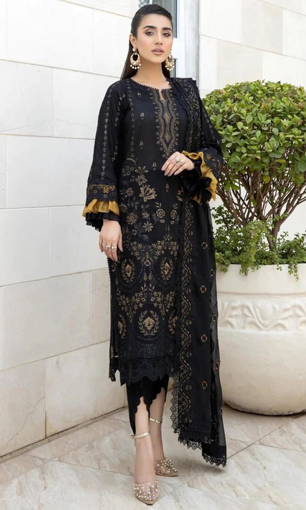 Lawn 3pc heavy embroidered suit