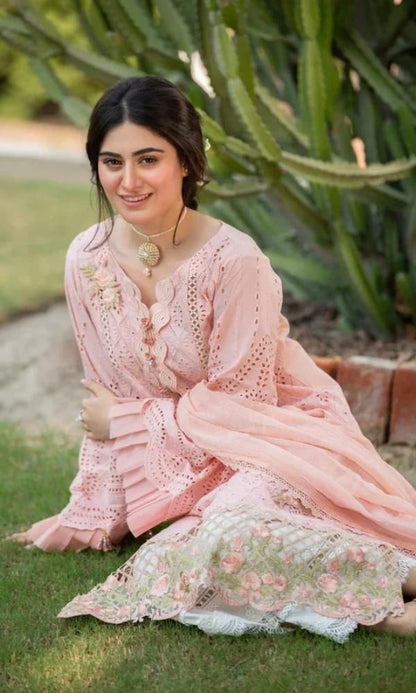 Lawn 3pc unstitched heavy embroidered suit