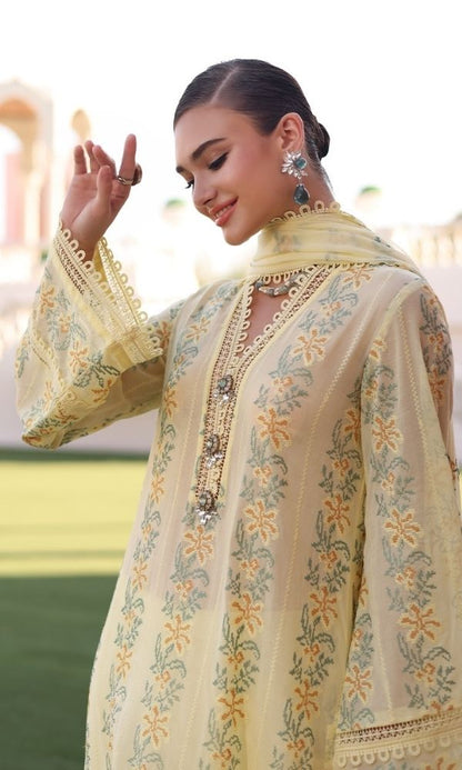 Lawn 3pc unstitched heavy embroidered suit