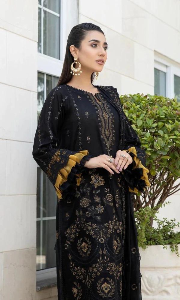 Lawn 3pc heavy embroidered suit