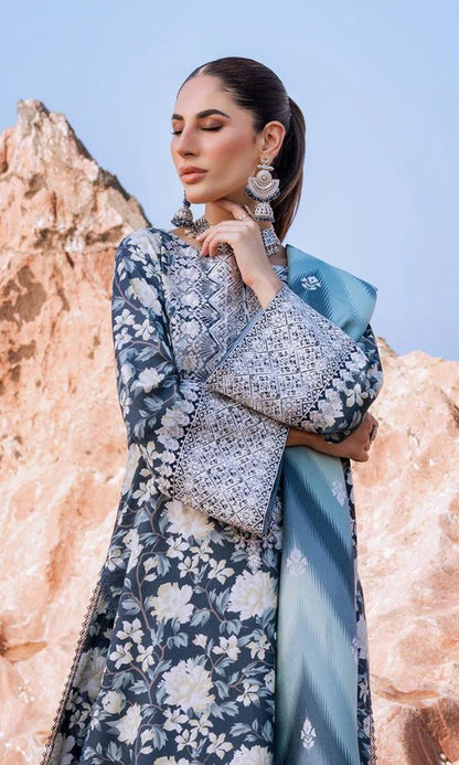 Lawn 3pc digital printed dupatta with patches and silk digital printed dupatta