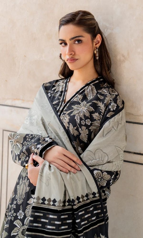 Khaddar 3pc unstitched digital printed suit