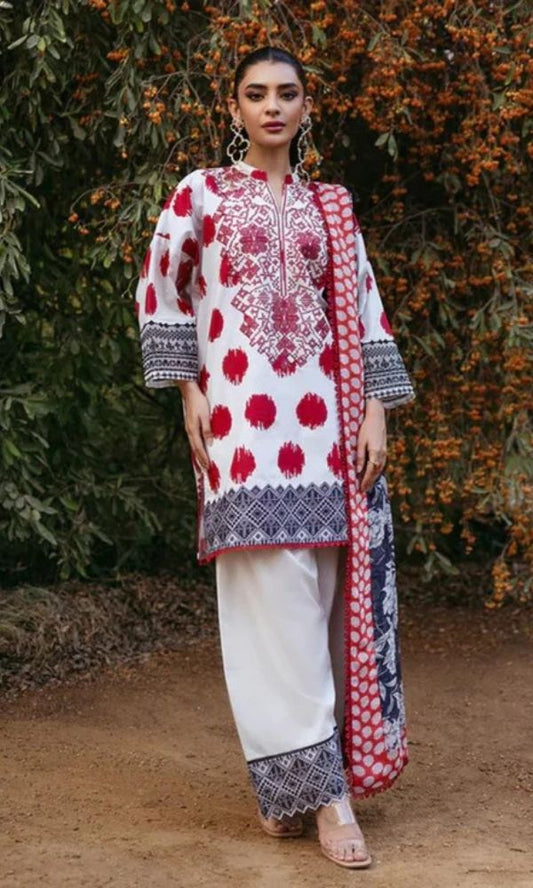 Lawn 3pc unstitched digital printed embroidered suit with embroidered patches