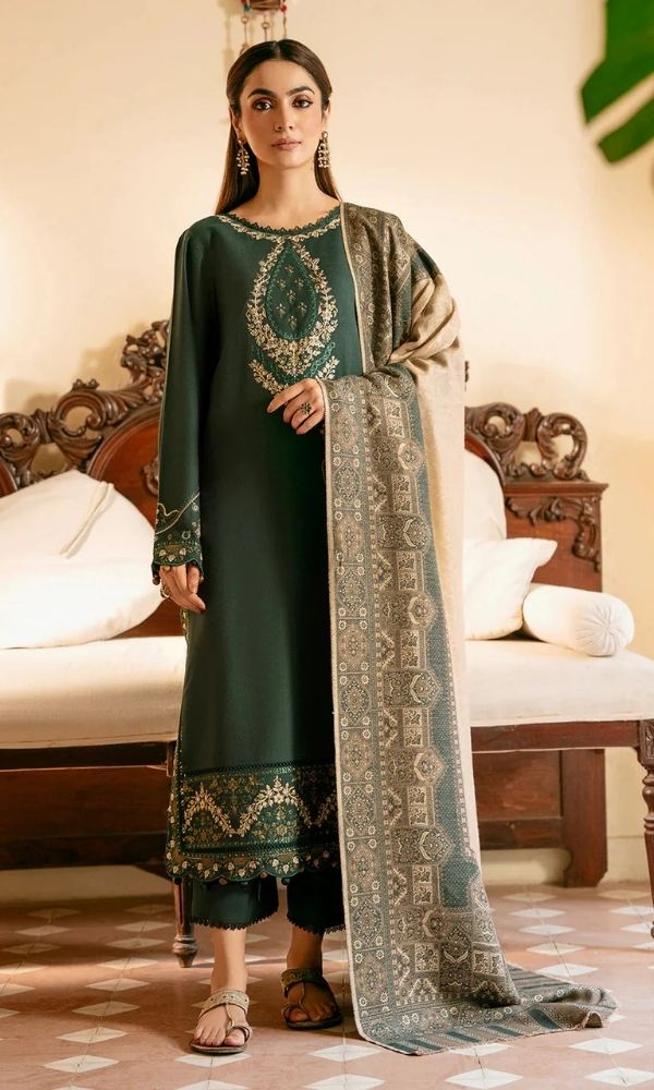 Lawn 3pc unstitched embroidered summer collection suit