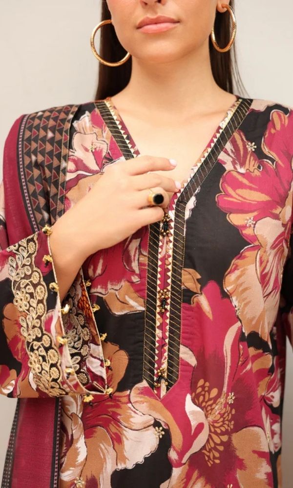 Khaddar 3pc unstitched digital printed suit with patches