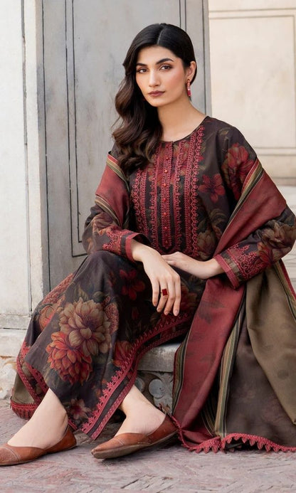 Khaddar 3pc unstitched digital printed suit with patches