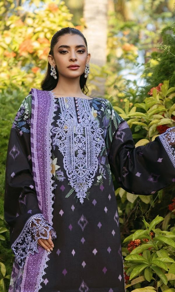 Lawn 3pc unstitched digital printed suit with embroidered patches