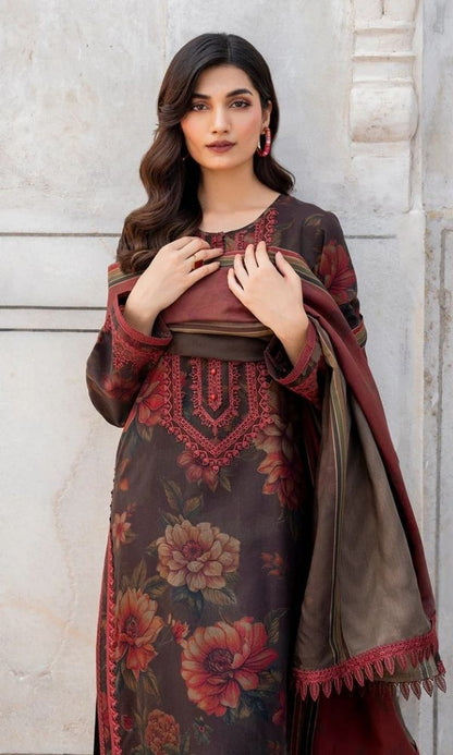 Khaddar 3pc unstitched digital printed suit with patches