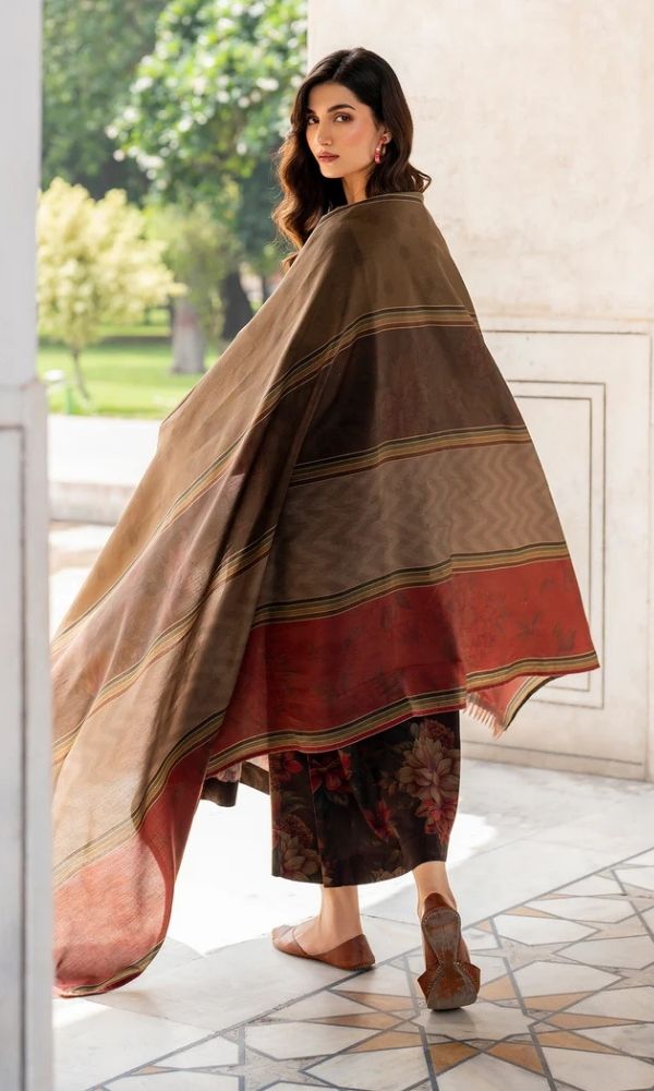 Khaddar 3pc unstitched digital printed suit with patches