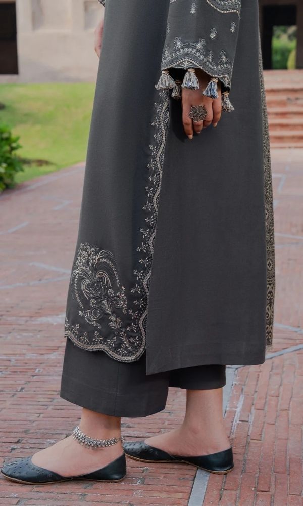 Lawn 3pc unstitched embroidered summer collection suit