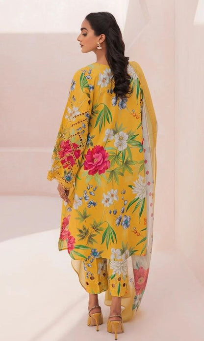 Lawn 3pc unstitched digital printed suit with patched