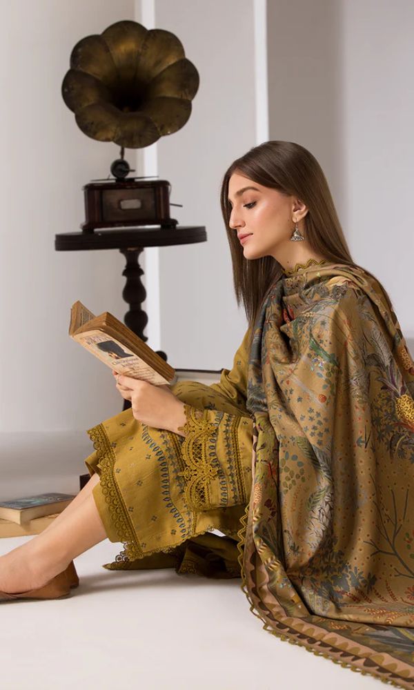 Lawn 3pc unstitched heavy embroidered suit with poly lawn digital printed dupatta