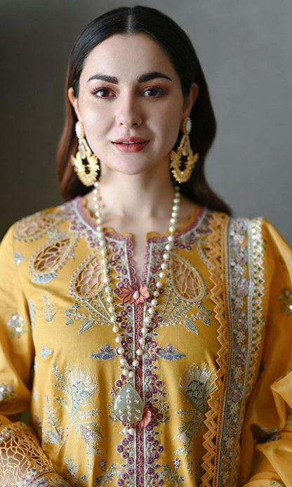 Lawn 3pc unstitched heavy embroidered suit with patches