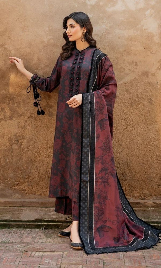 Khaddar 3pc unstitched digital printed suit with patched