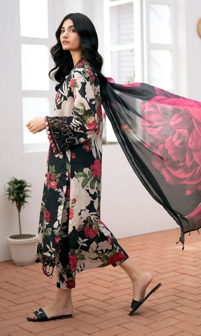 Khaddar 3pc unstitched digital printed suit with patches